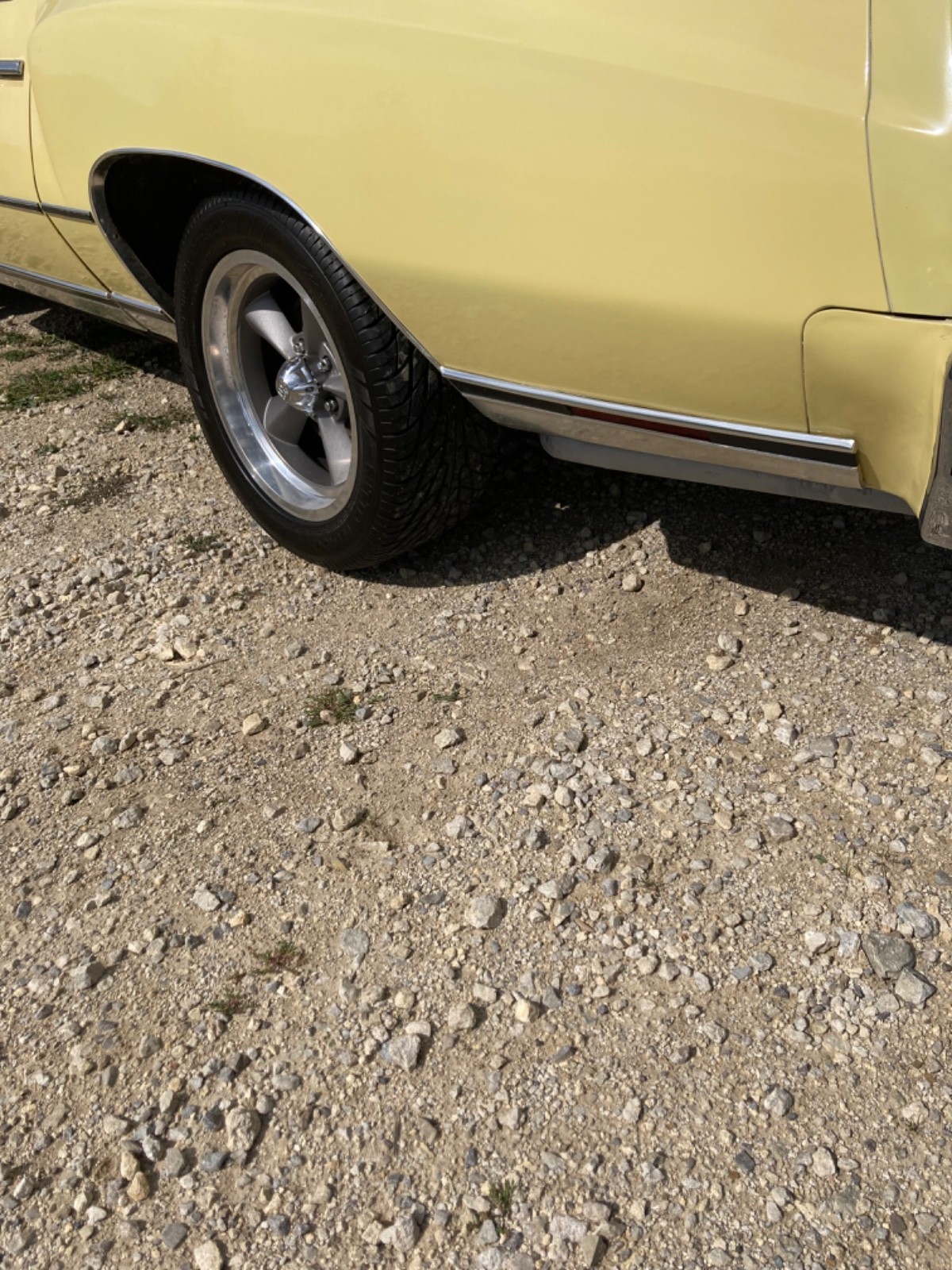 Chevrolet-Monte-Carlo-1976-Coupe-6