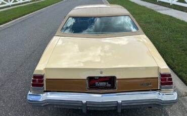 Chevrolet-Monte-Carlo-1977-Coupe-36