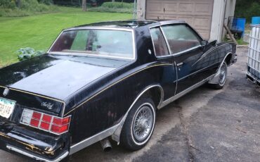 Chevrolet-Monte-Carlo-1979-Coupe-1