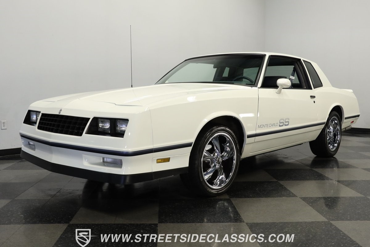 Chevrolet-Monte-Carlo-1984-Coupe-20