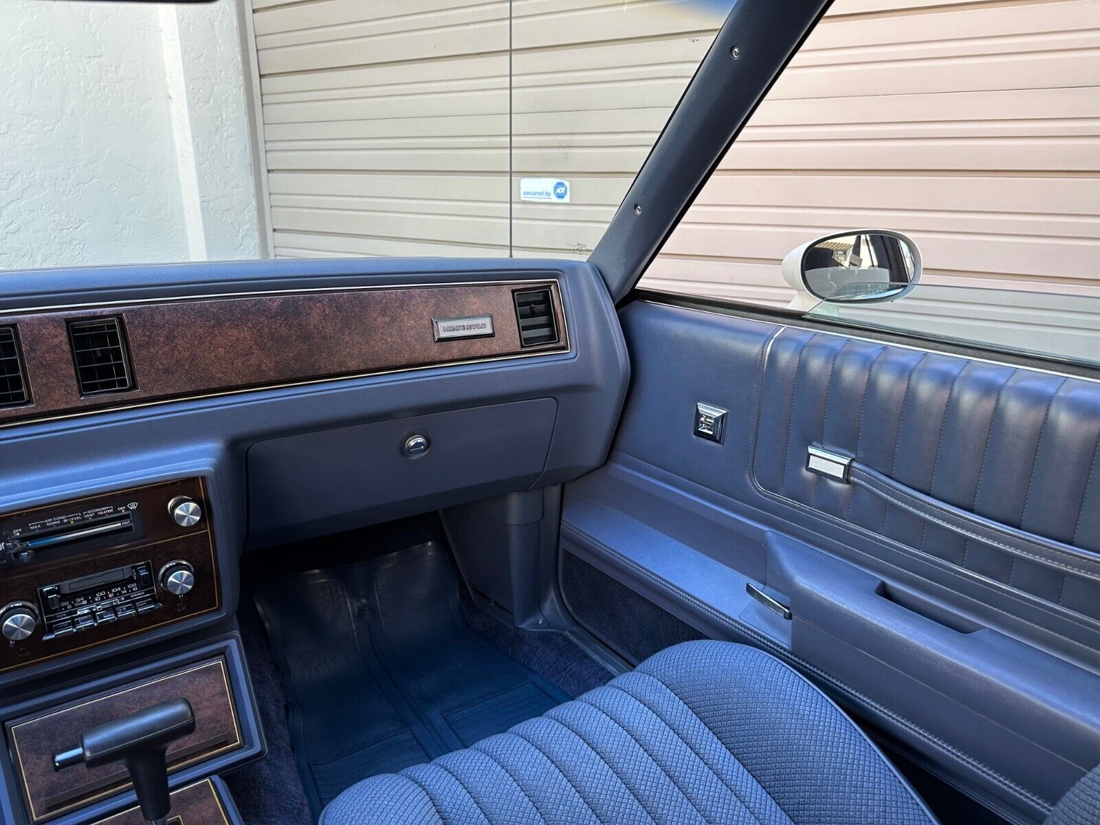 Chevrolet-Monte-Carlo-1984-Coupe-24