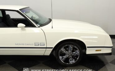 Chevrolet-Monte-Carlo-1984-Coupe-28