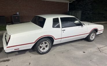 Chevrolet-Monte-Carlo-1986-Coupe-2