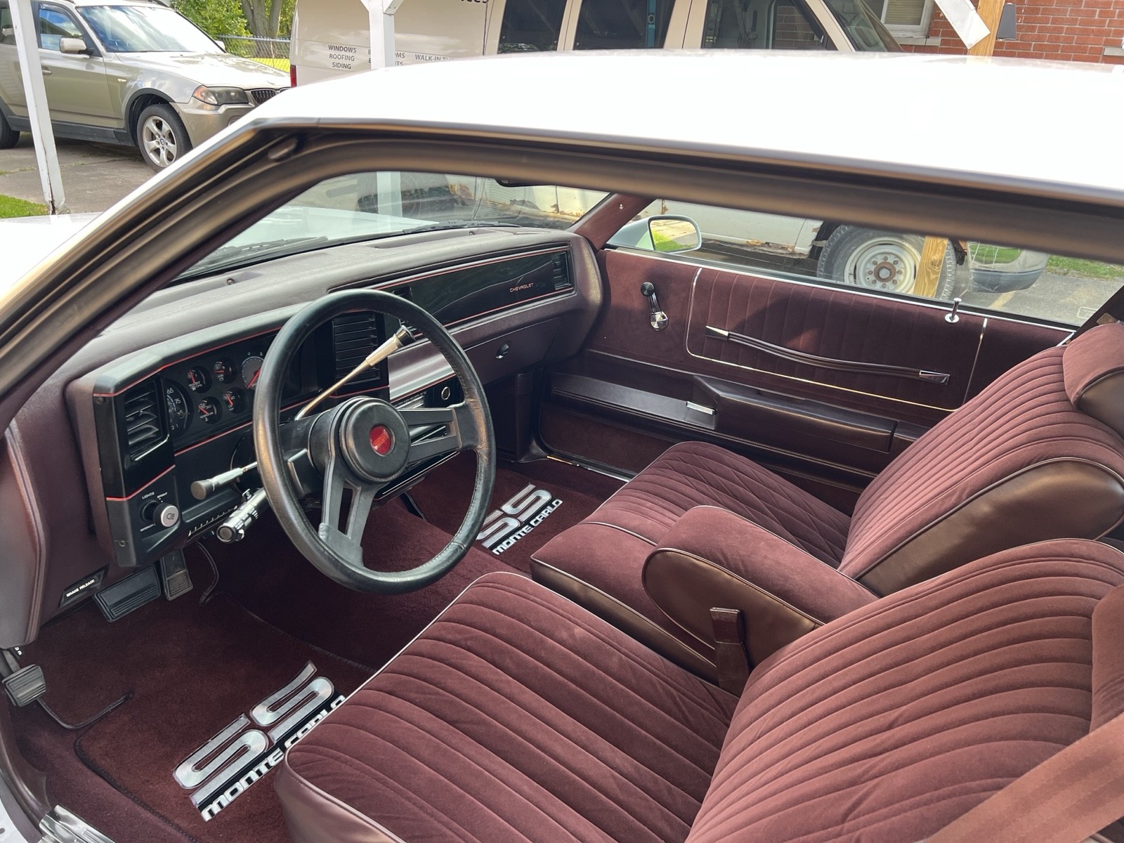 Chevrolet-Monte-Carlo-1986-Coupe-4