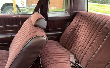 Chevrolet-Monte-Carlo-1986-Coupe-5