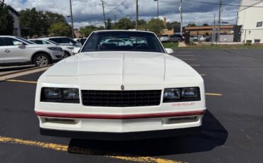 Chevrolet-Monte-Carlo-1987-Coupe-1