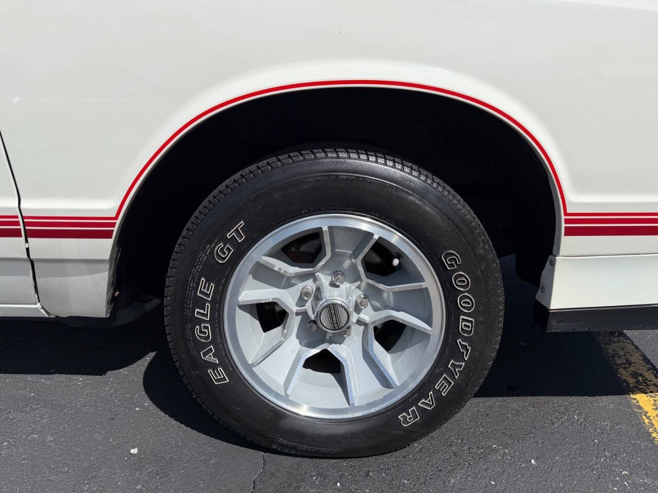 Chevrolet-Monte-Carlo-1987-Coupe-12