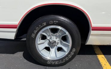 Chevrolet-Monte-Carlo-1987-Coupe-13