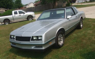 Chevrolet-Monte-Carlo-1987-Coupe-2