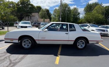 Chevrolet-Monte-Carlo-1987-Coupe-3
