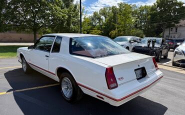 Chevrolet-Monte-Carlo-1987-Coupe-5