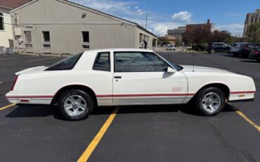 Chevrolet-Monte-Carlo-1987-Coupe-9