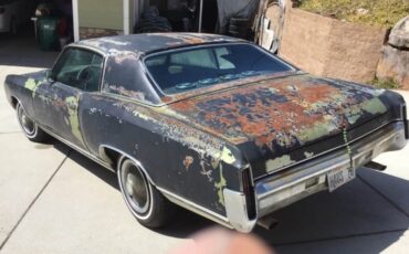 Chevrolet-Monte-Carlo-Coupe-1971-13