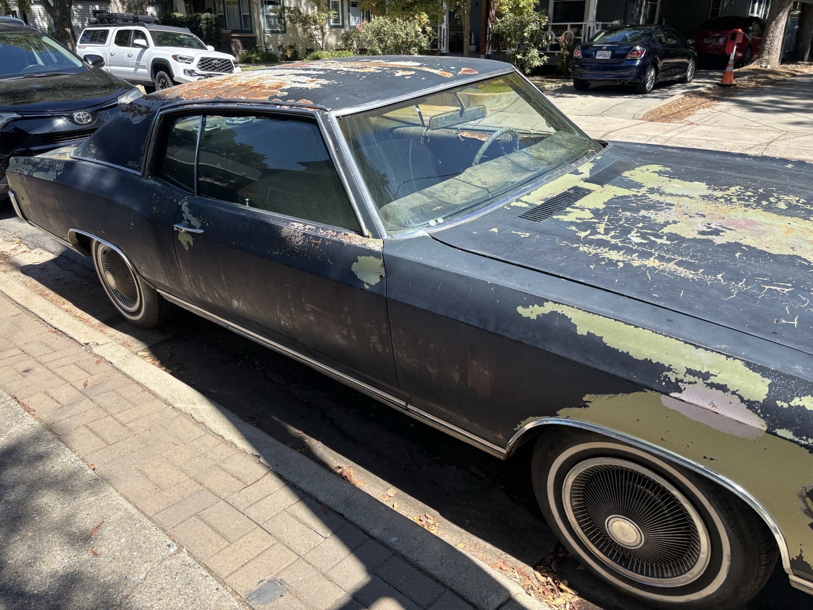 Chevrolet-Monte-Carlo-Coupe-1971-6