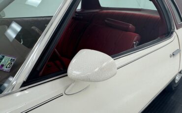 Chevrolet-Monte-carlo-1973-Antique-White-Dark-Red-21