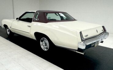 Chevrolet-Monte-carlo-1973-Antique-White-Dark-Red-6