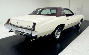 Chevrolet-Monte-carlo-1973-Antique-White-Dark-Red-8