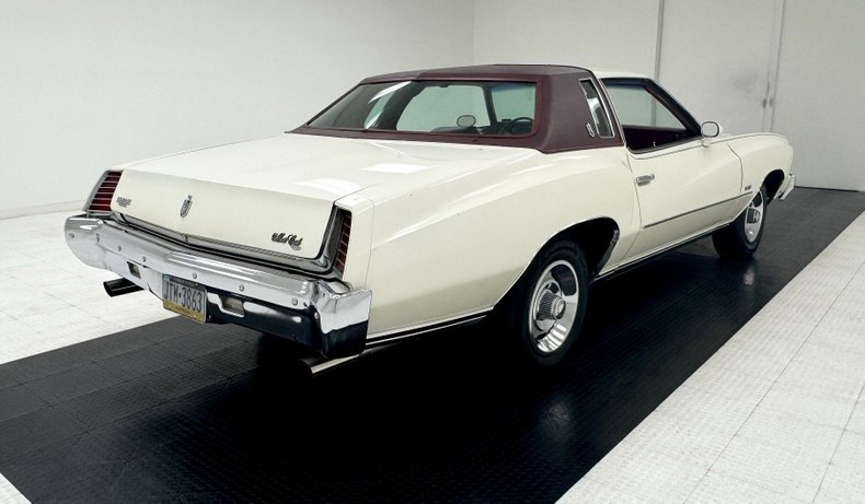 Chevrolet-Monte-carlo-1973-Antique-White-Dark-Red-8