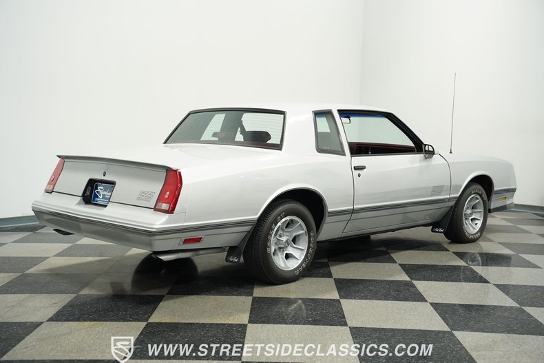 Chevrolet-Monte-carlo-1987-Gray-Red-17