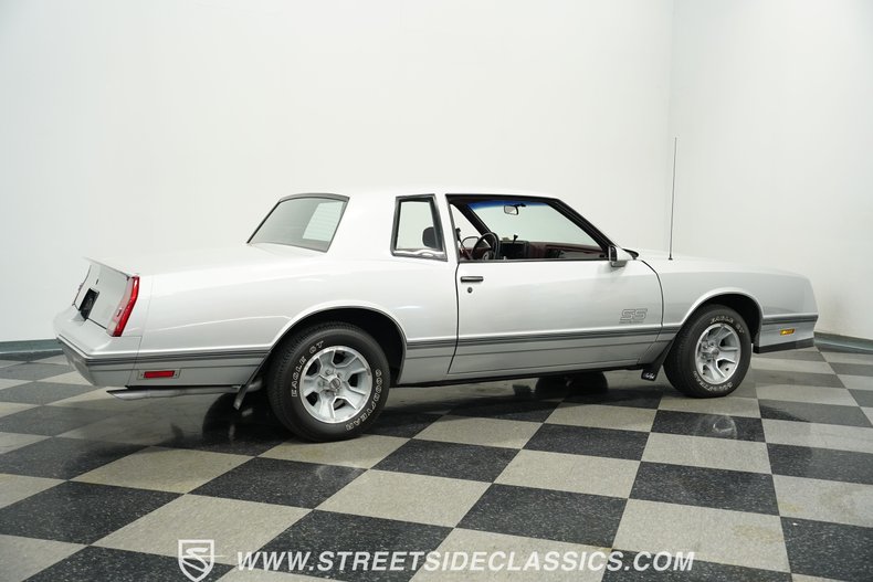 Chevrolet-Monte-carlo-1987-Gray-Red-18