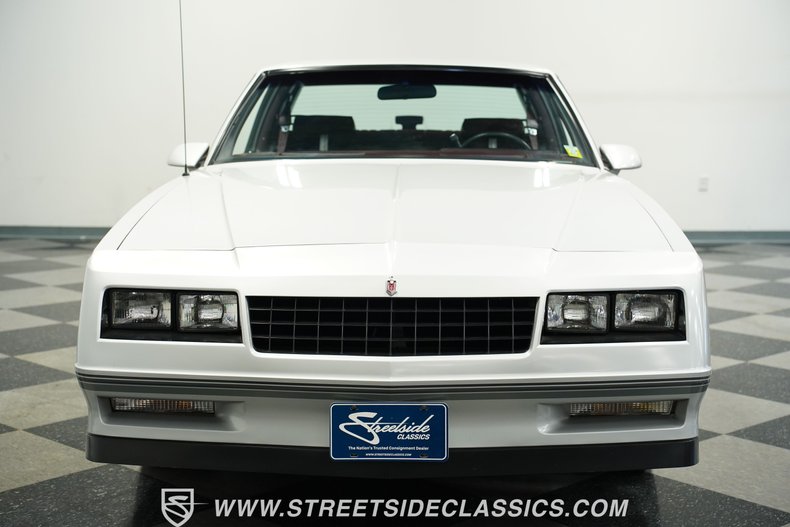 Chevrolet-Monte-carlo-1987-Gray-Red-22
