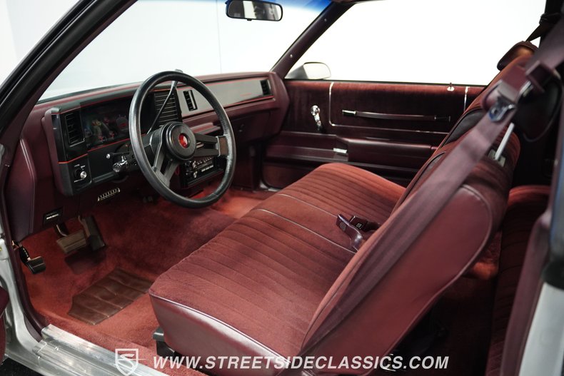 Chevrolet-Monte-carlo-1987-Gray-Red-3