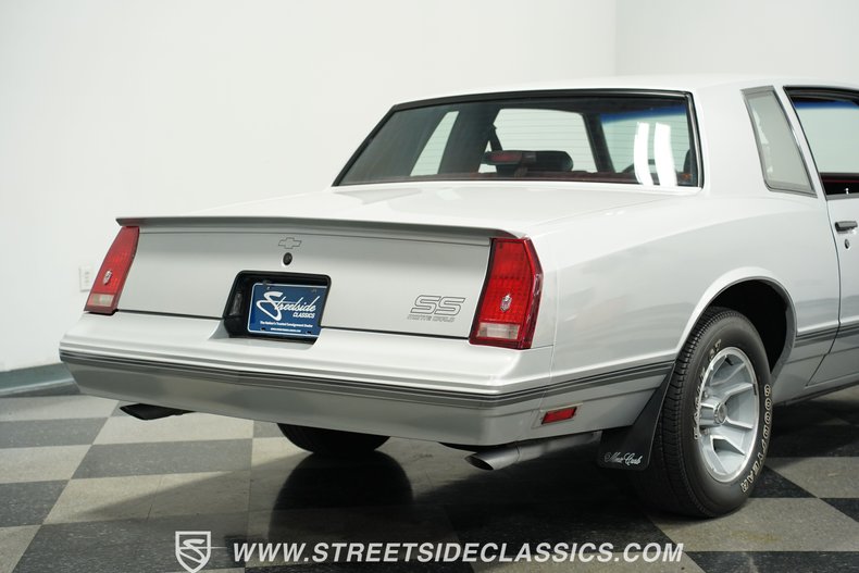Chevrolet-Monte-carlo-1987-Gray-Red-47