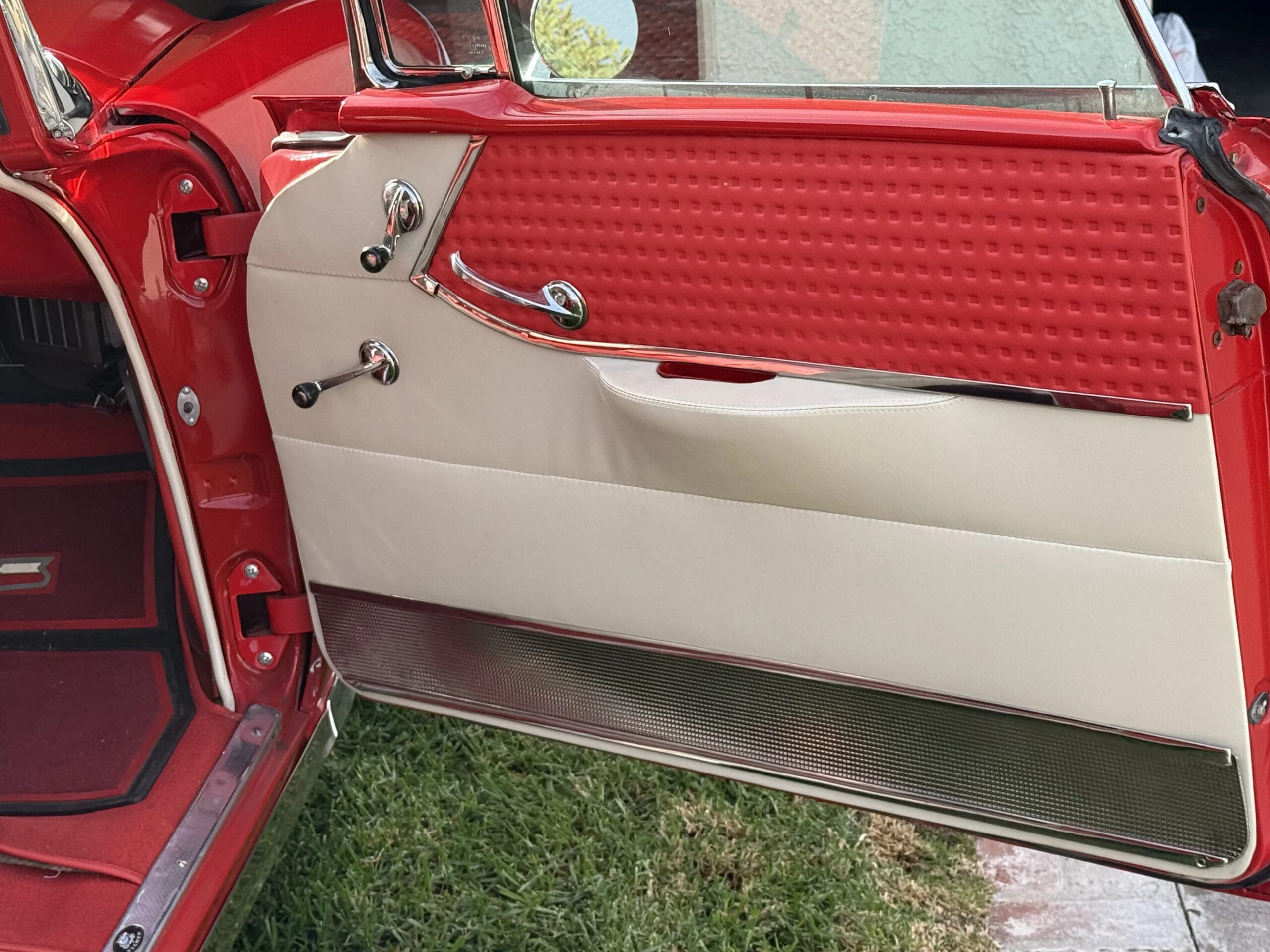 Chevrolet-Nomad-1955-Red-Red