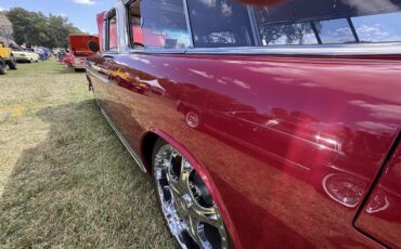 Chevrolet-Nomad-1955-Red-Tan-14