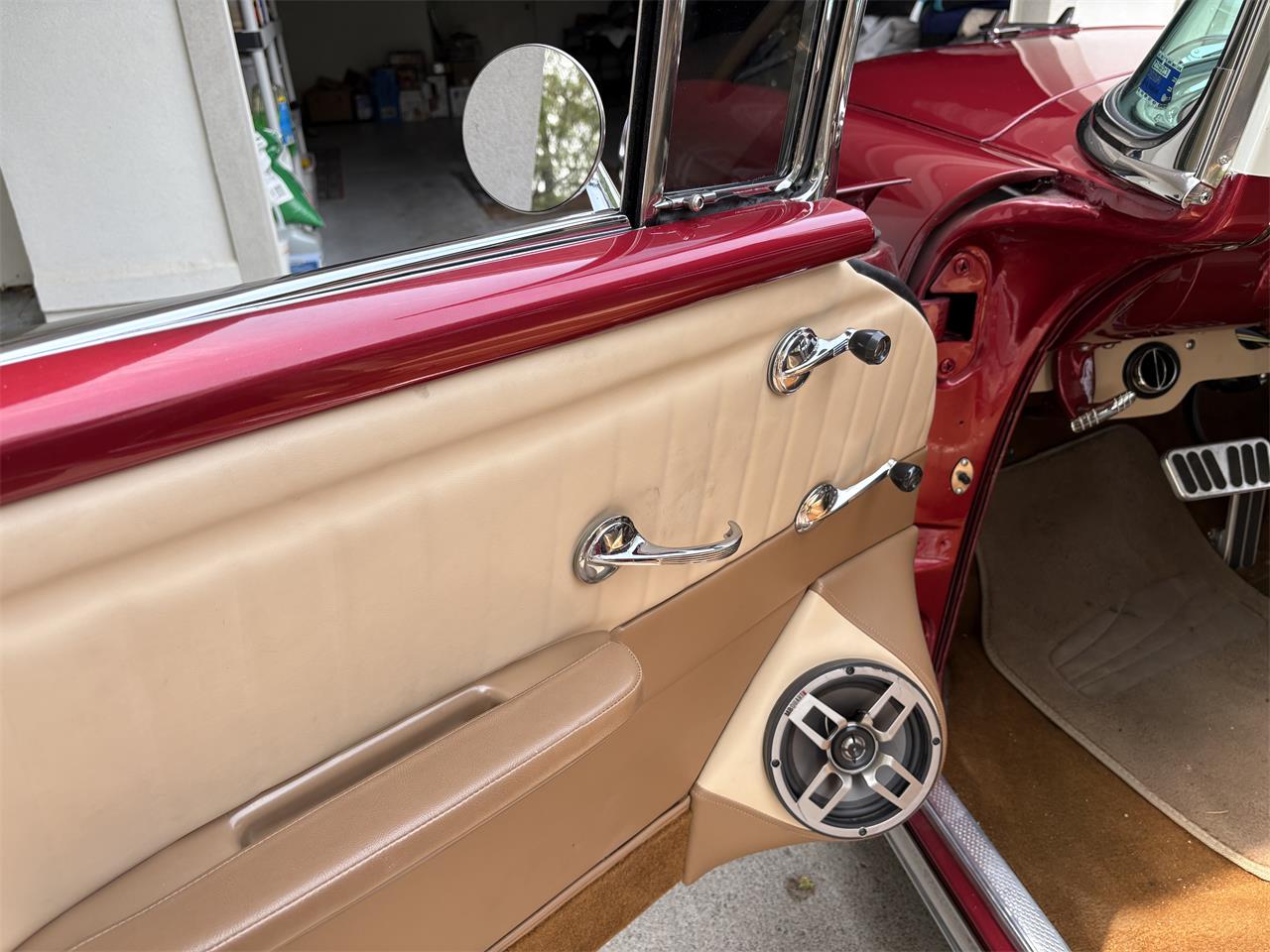 Chevrolet-Nomad-1955-Red-Tan-15
