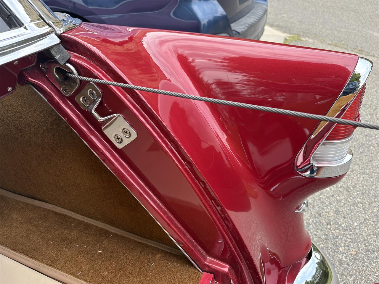 Chevrolet-Nomad-1955-Red-Tan-20