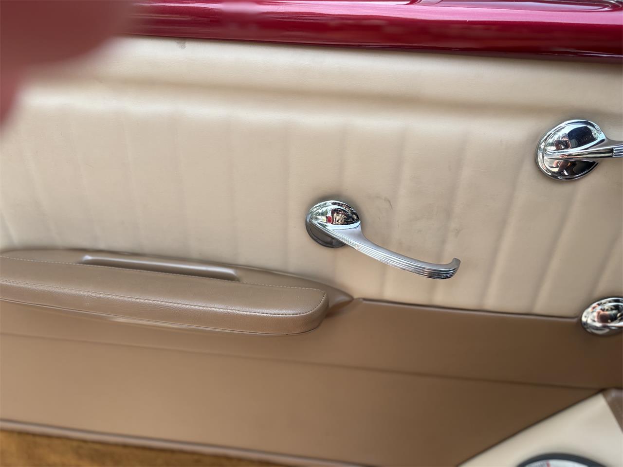 Chevrolet-Nomad-1955-Red-Tan-6