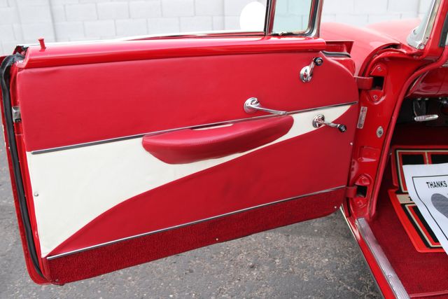 Chevrolet-Nomad-1956-Red-Red-31
