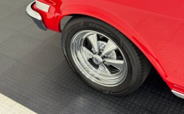 Chevrolet-Nova-1963-Bright-Red-Black-17