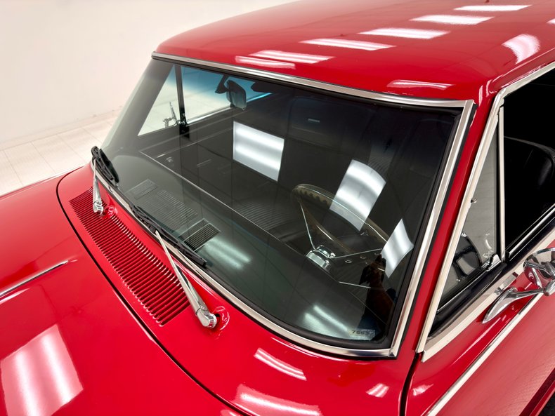 Chevrolet-Nova-1963-Bright-Red-Black-18