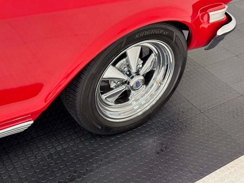 Chevrolet-Nova-1963-Bright-Red-Black-26