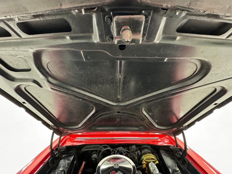 Chevrolet-Nova-1963-Bright-Red-Black-28