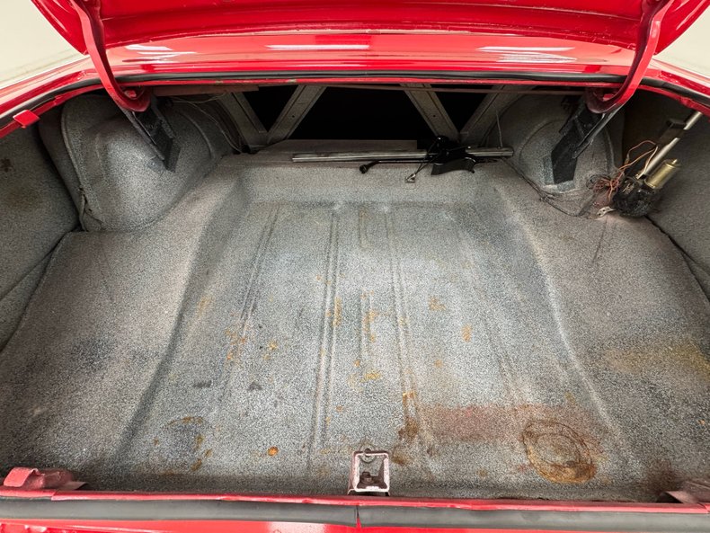 Chevrolet-Nova-1963-Bright-Red-Black-33