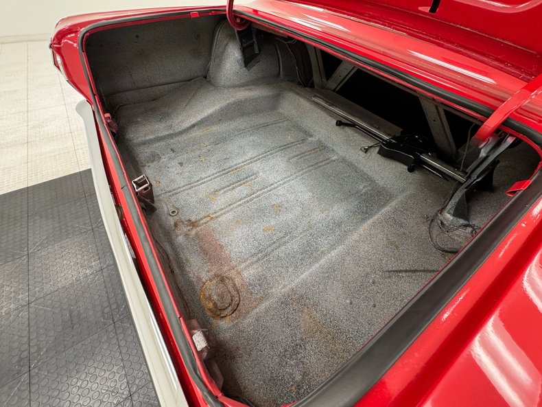 Chevrolet-Nova-1963-Bright-Red-Black-34