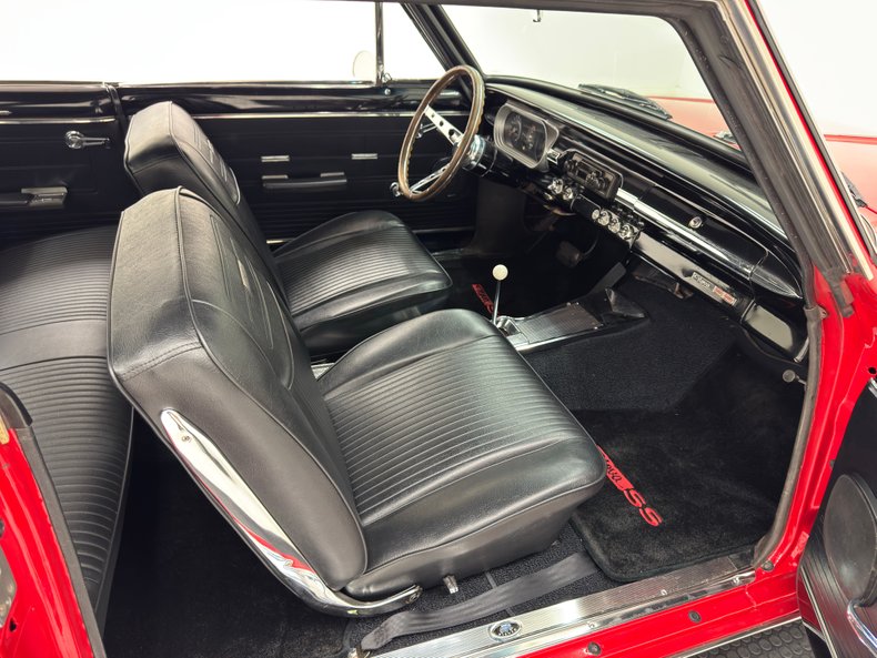 Chevrolet-Nova-1963-Bright-Red-Black-41