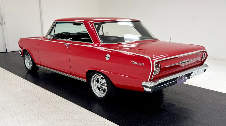 Chevrolet-Nova-1963-Bright-Red-Black-9