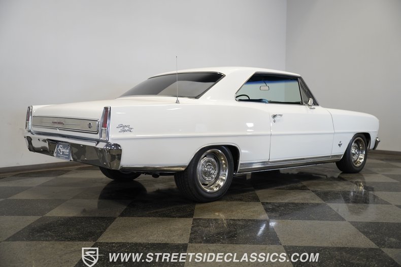 Chevrolet-Nova-1965-Ermine-White-Blue-14