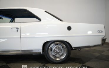 Chevrolet-Nova-1965-Ermine-White-Blue-26