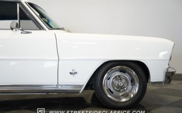 Chevrolet-Nova-1965-Ermine-White-Blue-31