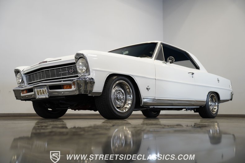 Chevrolet-Nova-1965-Ermine-White-Blue-4