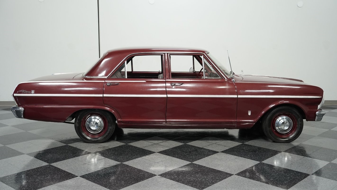 Chevrolet-Nova-1965-Sedan-12