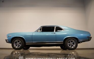 Chevrolet-Nova-1968-Grotto-Blue-Black-16