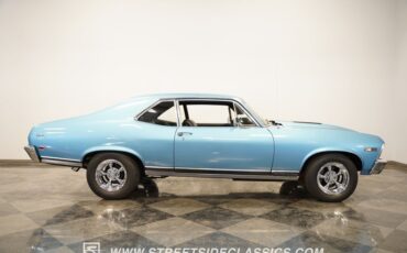 Chevrolet-Nova-1968-Grotto-Blue-Black-25