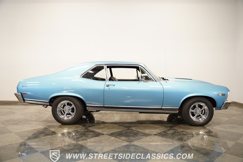 Chevrolet-Nova-1968-Grotto-Blue-Black-25