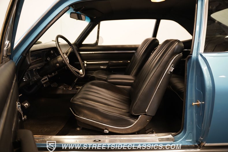 Chevrolet-Nova-1968-Grotto-Blue-Black-44